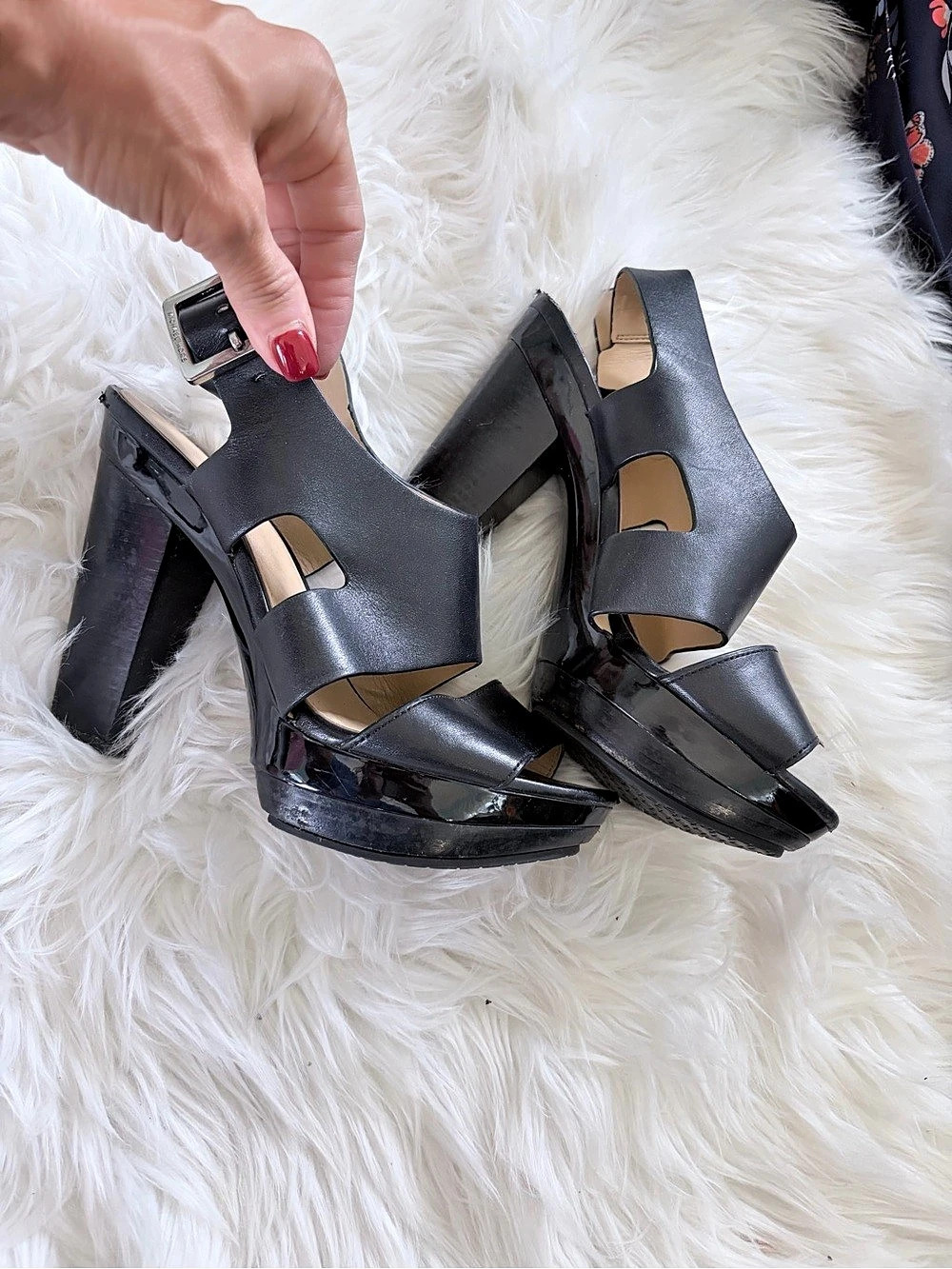 Michael Kors Leather Platform Sandal with block heel  Black size 7